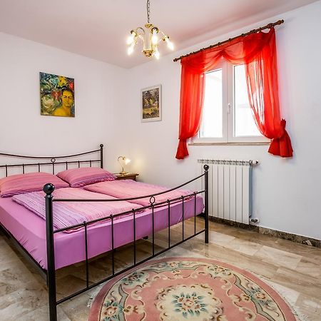 Apartment Carolina Ližnjan 외부 사진