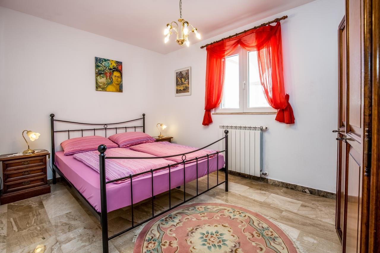 Apartment Carolina Ližnjan 외부 사진