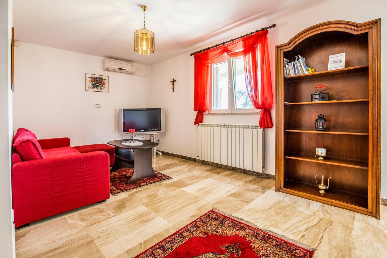 Apartment Carolina Ližnjan 외부 사진