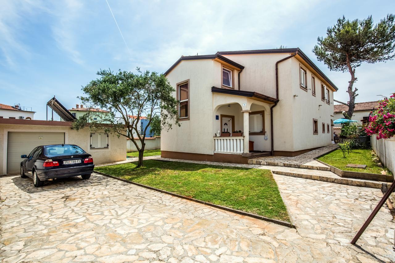 Apartment Carolina Ližnjan 외부 사진